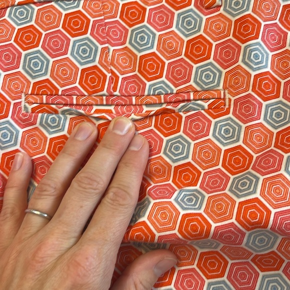 GAP women’s slim cropped pants; size 8 stretch; smoke and pet free home - Picture 9 of 10